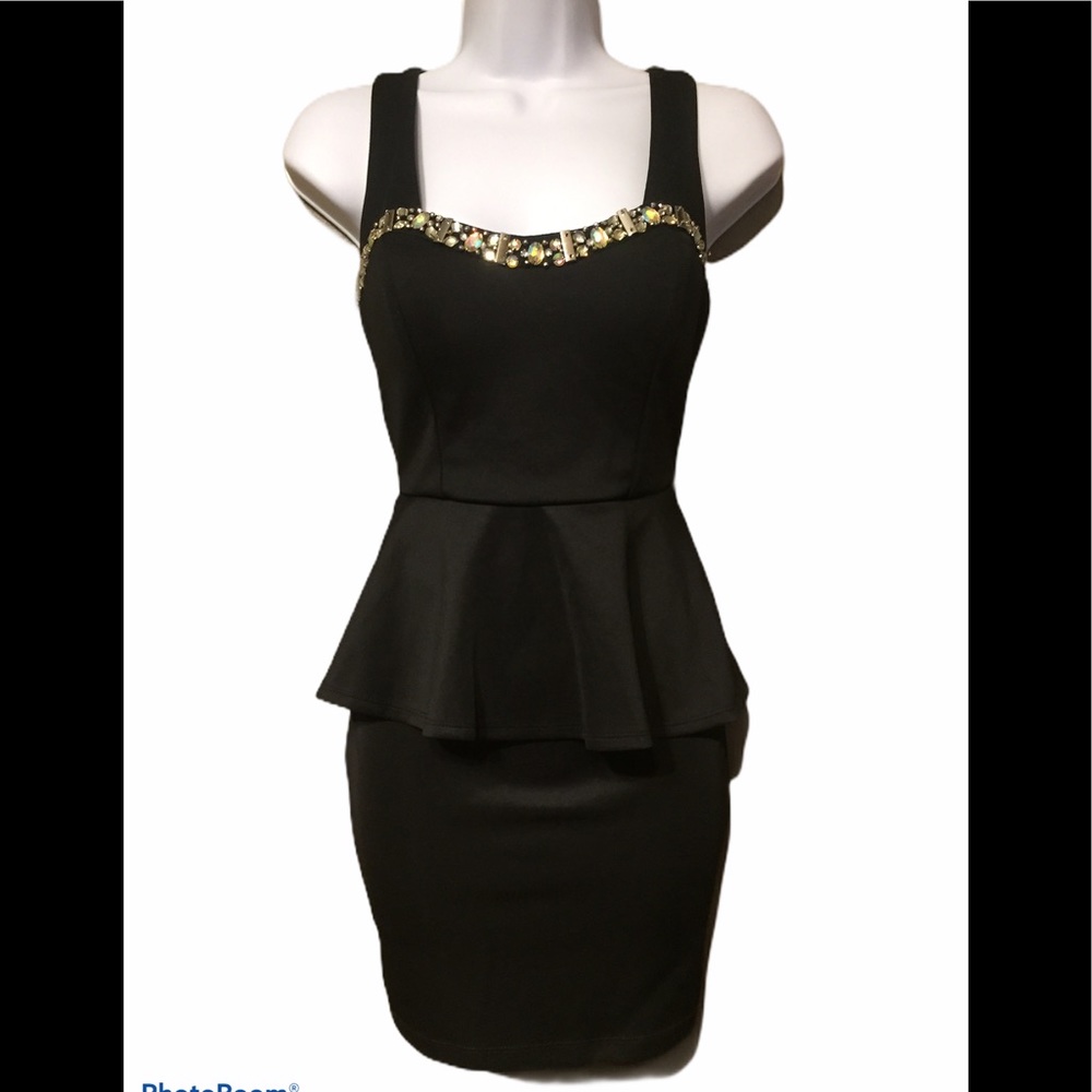 Black with jewels bodycon plum dress. 💎